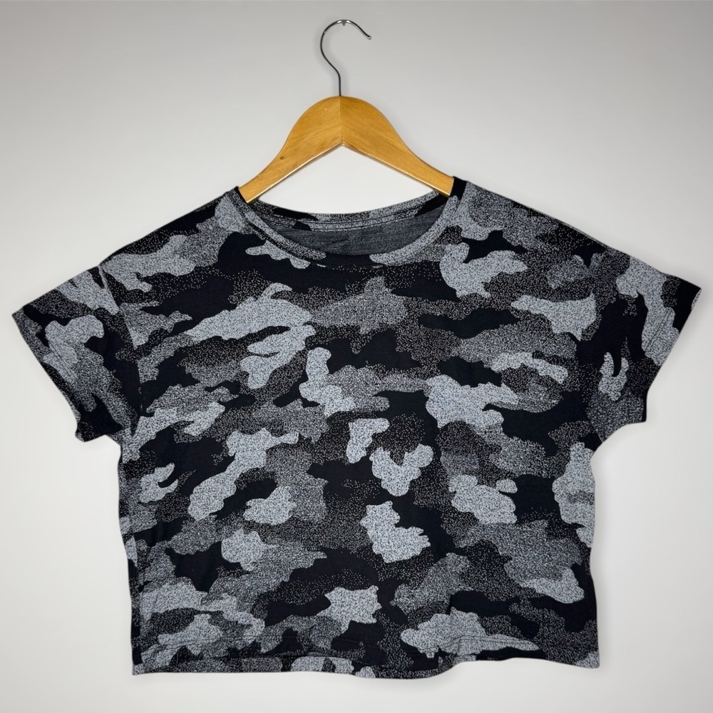 Lululemon Boxy Camo Print Cropped T-Shirt Small